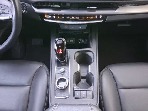 Used 2025 Cadillac XT4 Premium Luxury AWD/4WD image 15