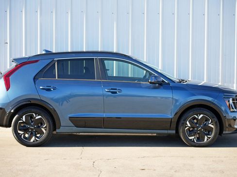 Used 2023 Kia Niro Wind w/ Wind Preserve Package image 49