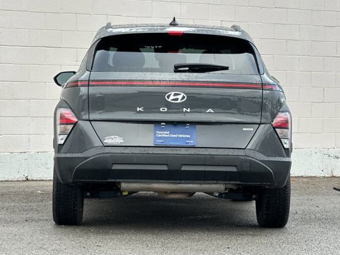 Certified 2025 Hyundai Kona SEL AWD/4WD image 4