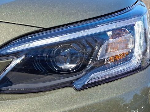 Used 2020 Subaru Outback Premium image 9