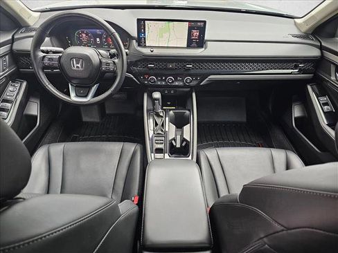 Used 2025 Honda Accord Touring image 17
