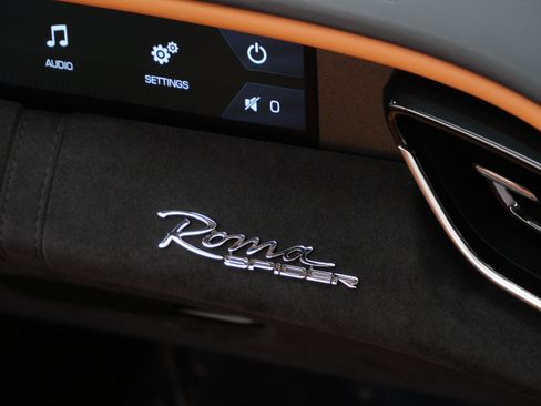 Used 2025 Ferrari Roma Spider RWD image 32