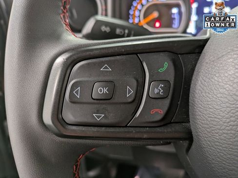 Used 2024 Jeep Gladiator Rubicon w/ Convenience Group image 18