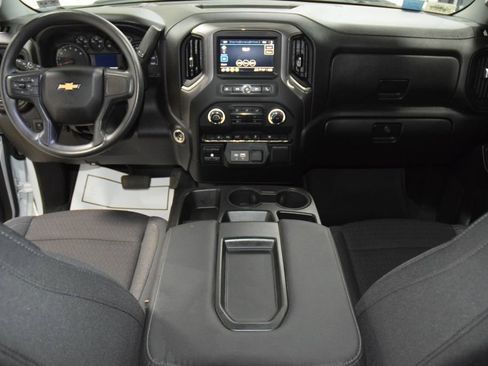 Used 2024 Chevrolet Silverado 2500 Custom w/ Custom Value Package AWD/4WD image 23