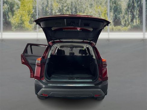 Used 2021 Nissan Rogue SV AWD/4WD image 12