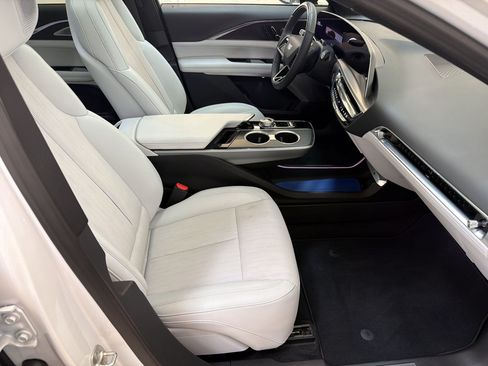 Certified 2024 Cadillac Lyriq Luxury RWD image 24