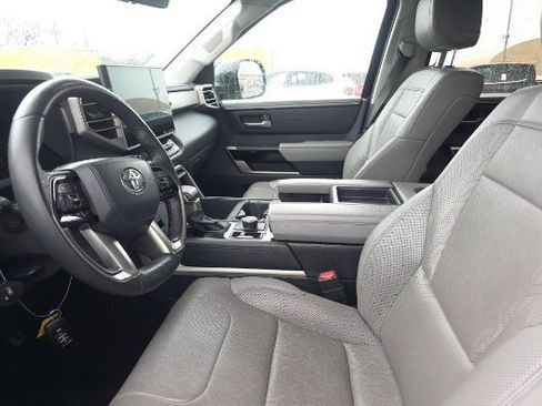 Used 2022 Toyota Tundra Limited image 5