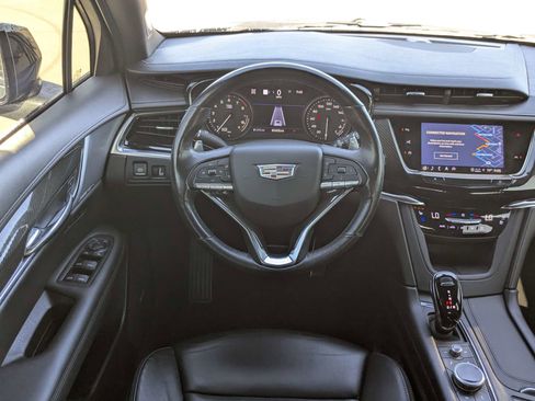 Used 2023 Cadillac XT6 Sport w/ Technology Package AWD/4WD image 24
