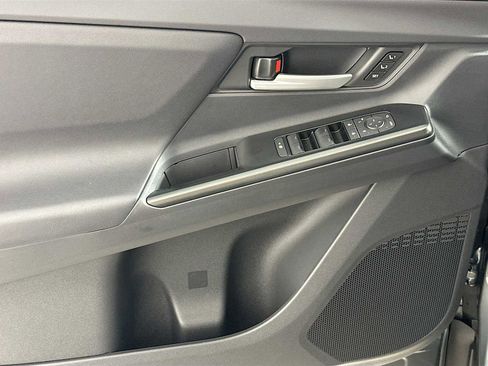 New 2026 Subaru Uncharted AWD image 16