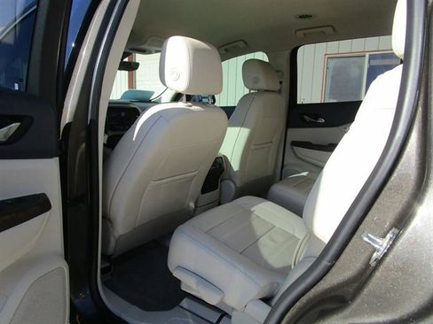 Used 2020 GMC Acadia Denali w/ Technology Package image 15