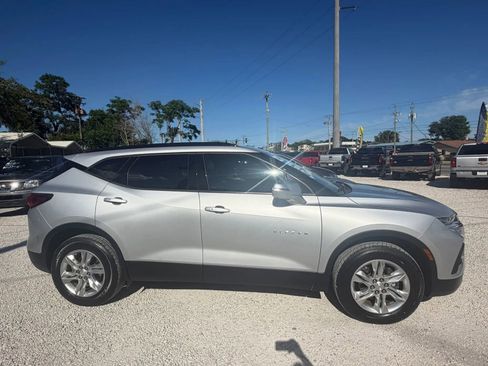 Used 2020 Chevrolet Blazer LT FWD image 3