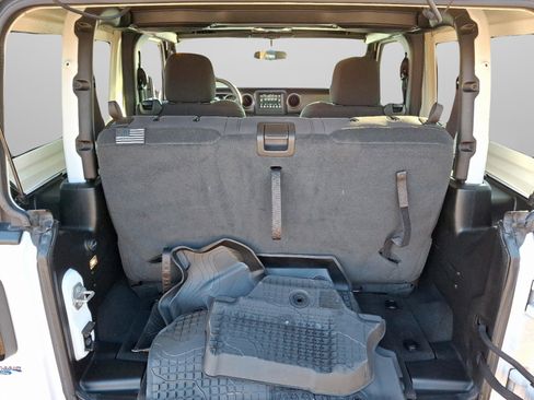 Certified 2023 Jeep Wrangler Willys image 12