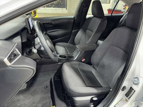 Certified 2025 Toyota Corolla LE image 15