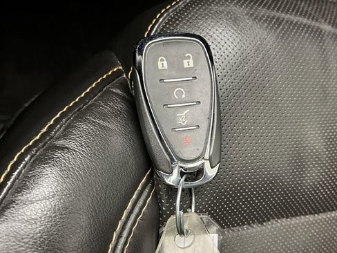 Used 2018 Chevrolet Traverse Premier image 31