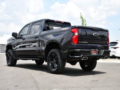 Used 2024 Chevrolet Silverado 1500 LT Trail Boss w/ Convenience Package II AWD/4WD image 5