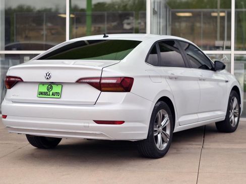 Used 2019 Volkswagen Jetta R-Line image 7