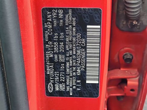 Used 2021 Hyundai Elantra Limited FWD image 30