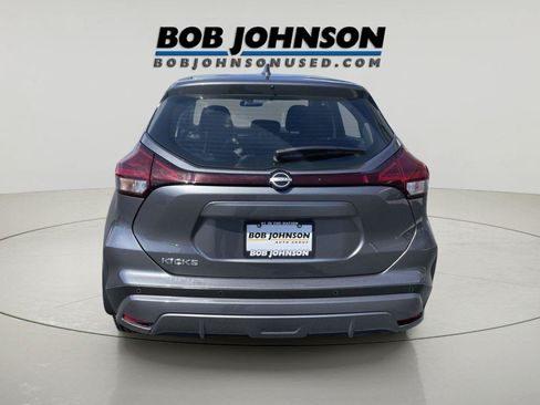 Used 2023 Nissan Kicks S FWD image 4