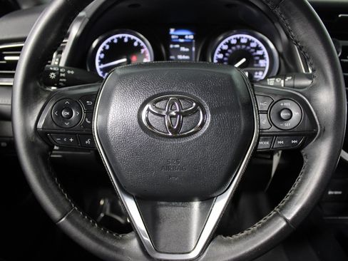 Used 2019 Toyota Camry SE FWD image 15