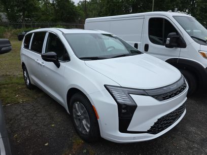 New 2027 Chrysler Pacifica Select