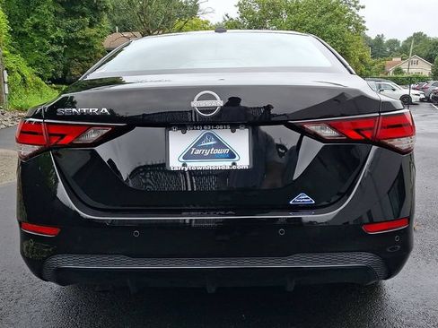 Used 2025 Nissan Sentra SV FWD image 5