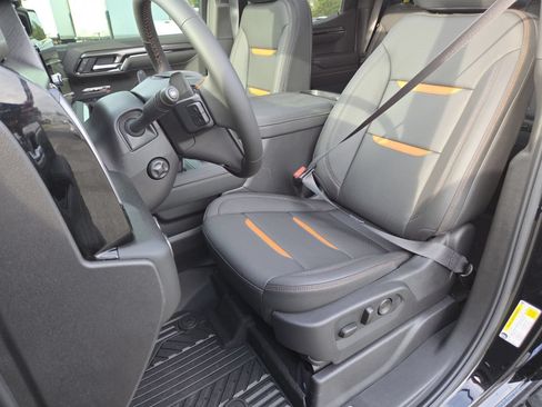 New 2026 GMC Sierra 1500 AT4 w/ AT4 Premium Package AWD/4WD image 28