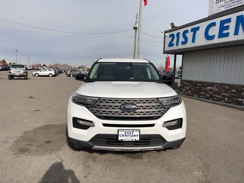 Used 2024 Ford Explorer Limited image 2