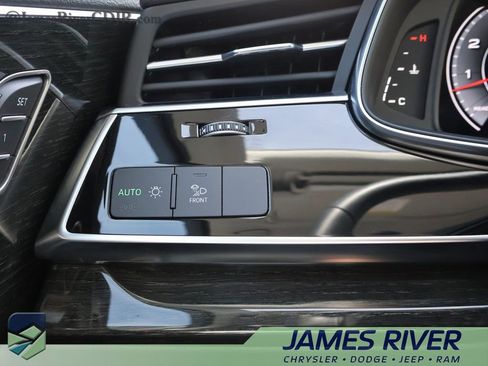 Used 2025 Audi Q7 3.0T Premium Plus image 32