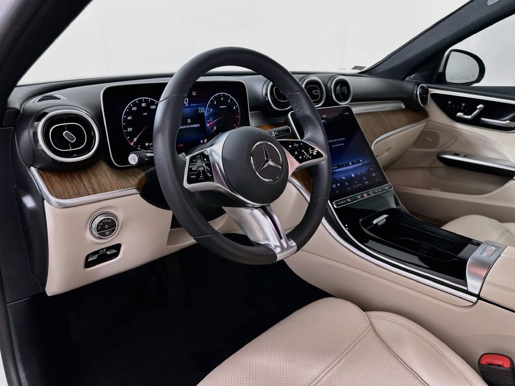 Used 2024 Mercedes-Benz C 300 Sedan image 9