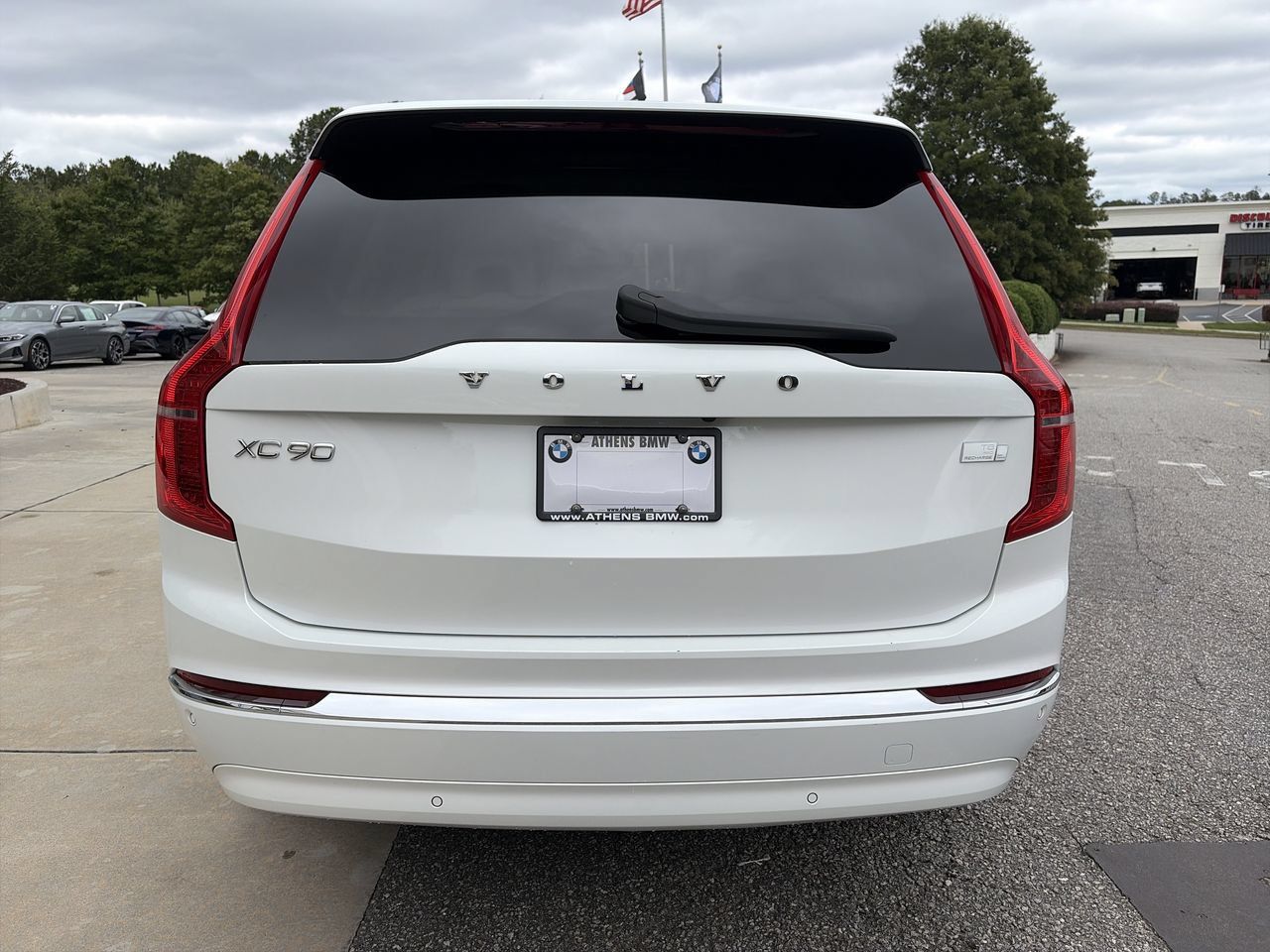 Used 2023 Volvo XC90 T8 Ultimate AWD/4WD image 12
