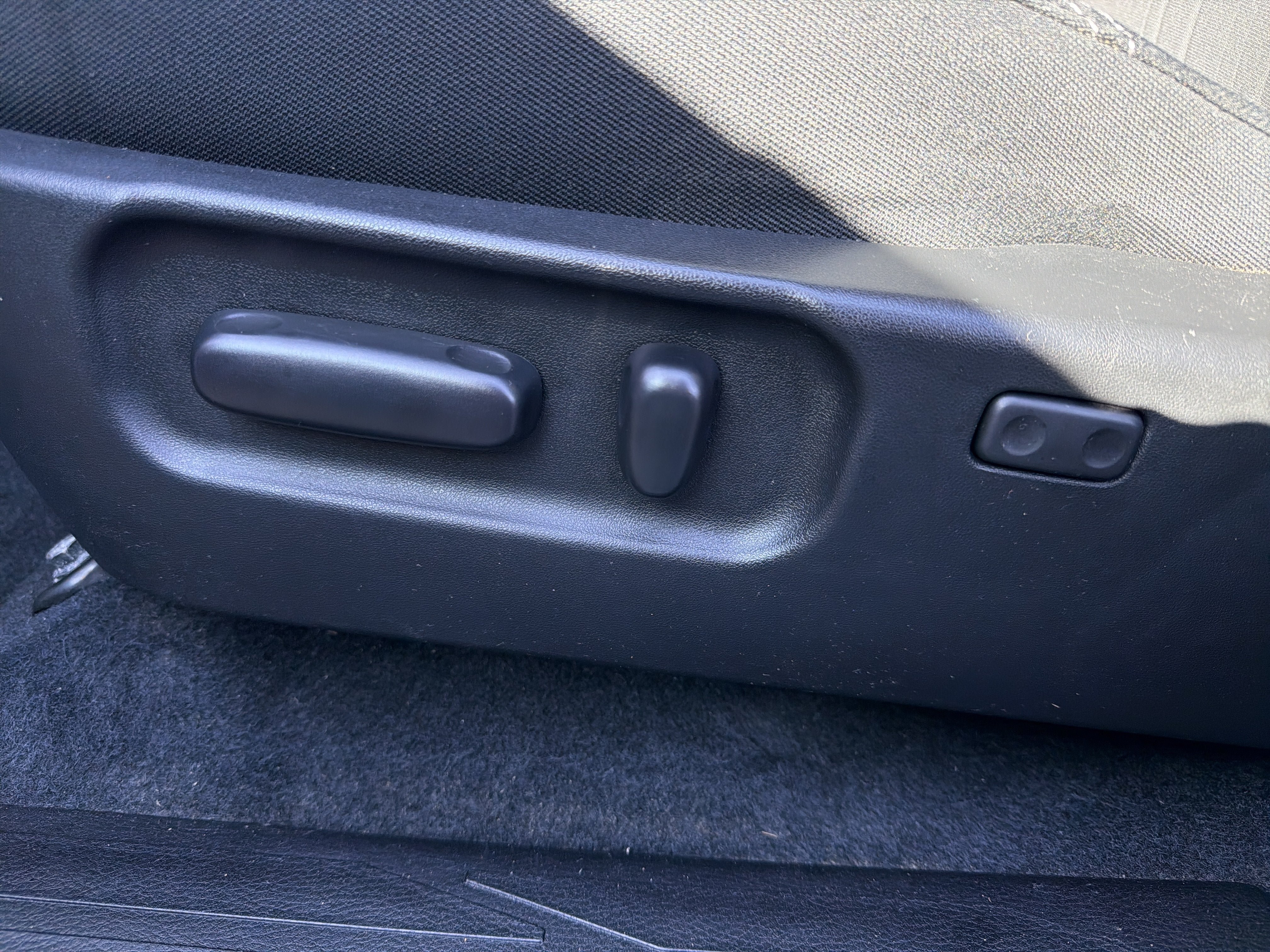 Certified 2022 Toyota Tacoma TRD Off-Road AWD/4WD image 11
