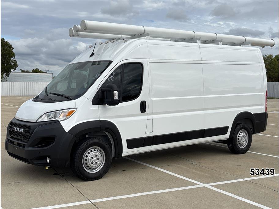 Used 2024 RAM ProMaster 2500 w/ Safety Group FWD image 1