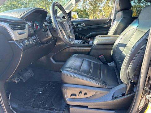 Used 2018 GMC Yukon Denali w/ Denali Ultimate Package image 12