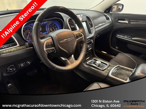 Used 2015 Chrysler 300 C image 17