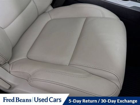 Used 2015 Ford Explorer XLT w/ Equipment Group 202B image 33