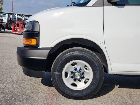 New 2025 Chevrolet Express 2500 w/ Driver Convenience Package image 5