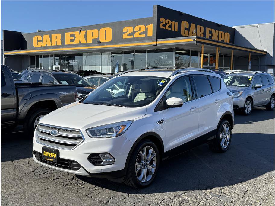 Used 2017 Ford Escape Titanium w/ Equipment Group 301A AWD/4WD image 1