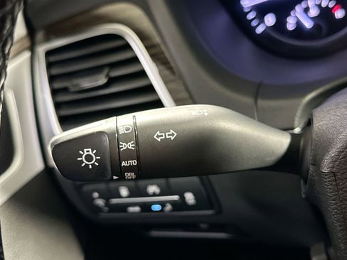 Used 2020 Genesis G80 3.8 image 29