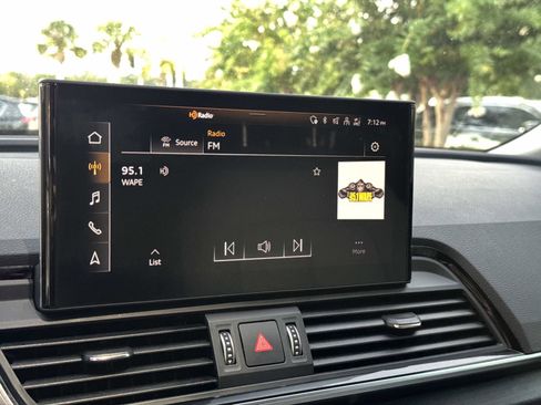 Used 2022 Audi Q5 2.0T Premium w/ Convenience Package image 24