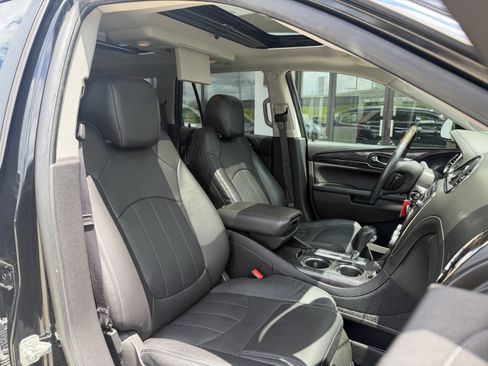 Used 2017 Buick Enclave Leather w/ Enclave Sport Touring Edition AWD/4WD image 23