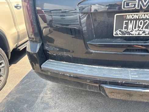 Used 2018 GMC Yukon SLT w/ Premium Edition AWD/4WD image 15