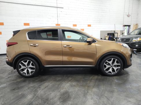 Used 2017 Kia Sportage SX FWD image 19