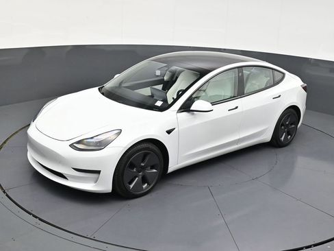 Used 2021 Tesla Model 3 Long Range image 11