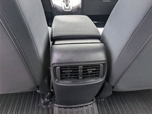 Used 2019 Honda CR-V LX image 18