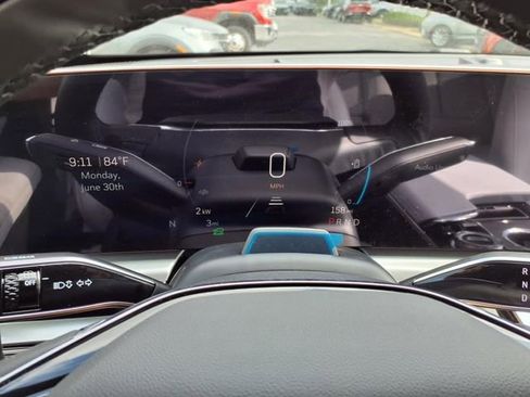 New 2025 Cadillac Lyriq Luxury image 36