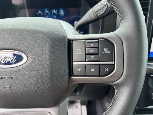 New 2026 Ford F250 Lariat w/ Black Appearance Package AWD/4WD image 34