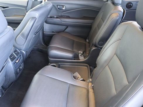 Used 2021 Honda Pilot Elite image 26