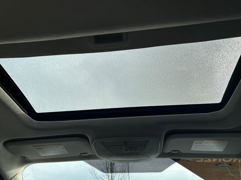 Used 2013 Ford Focus Titanium w/ Titanium Handling Pkg image 28