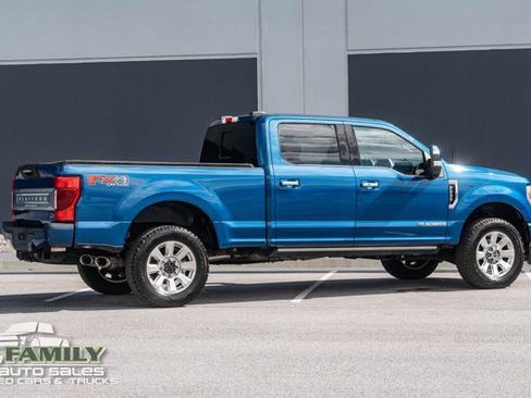 Used 2022 Ford F250 Platinum w/ FX4 Off-Road Package AWD/4WD image 11