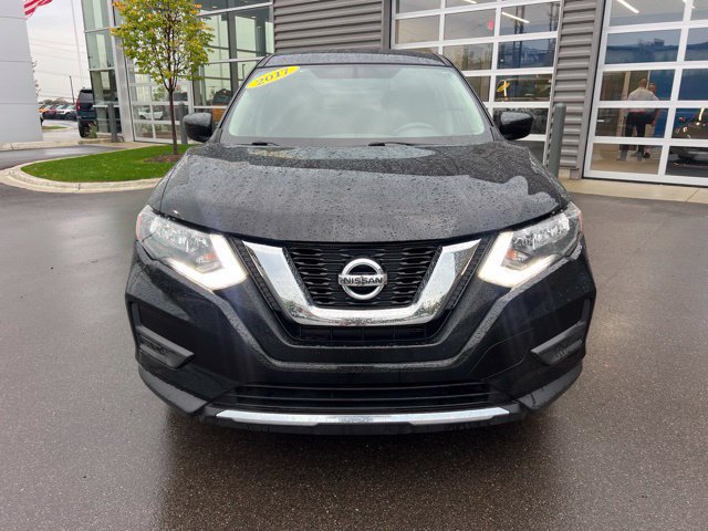 Used 2017 Nissan Rogue S AWD/4WD image 2